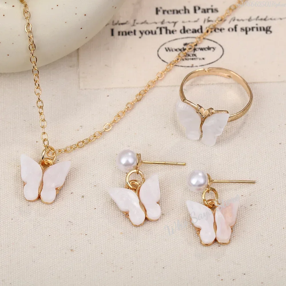 Ensembles de bijoux papillon en cristal acrylique, Bracelet romantique, bague, collier, boucles d'oreilles, accessoires pour robe de dîner de mariage pour femmes: Plaqué or antique