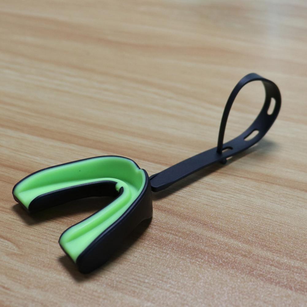 Guantoni da boxe respirazione libera boxe paramenti tutore senza odore protezione dei denti bretelle Sparring protezione della bocca per il calcio