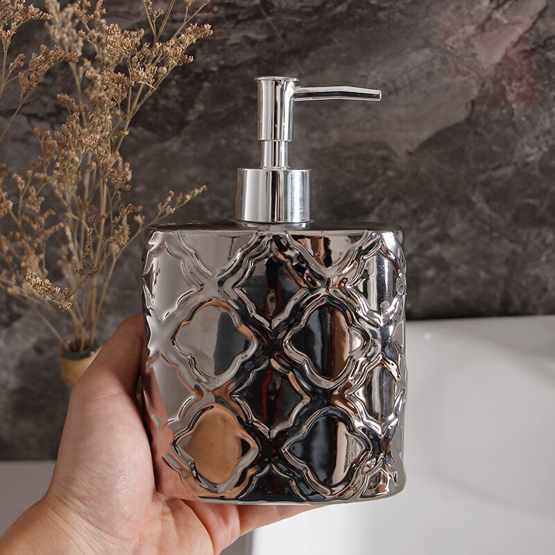 Silver Portable Liquid Soap Dispensers Retro Ceramic Bathroom Accessories Shower Gel Shampoo Bottles