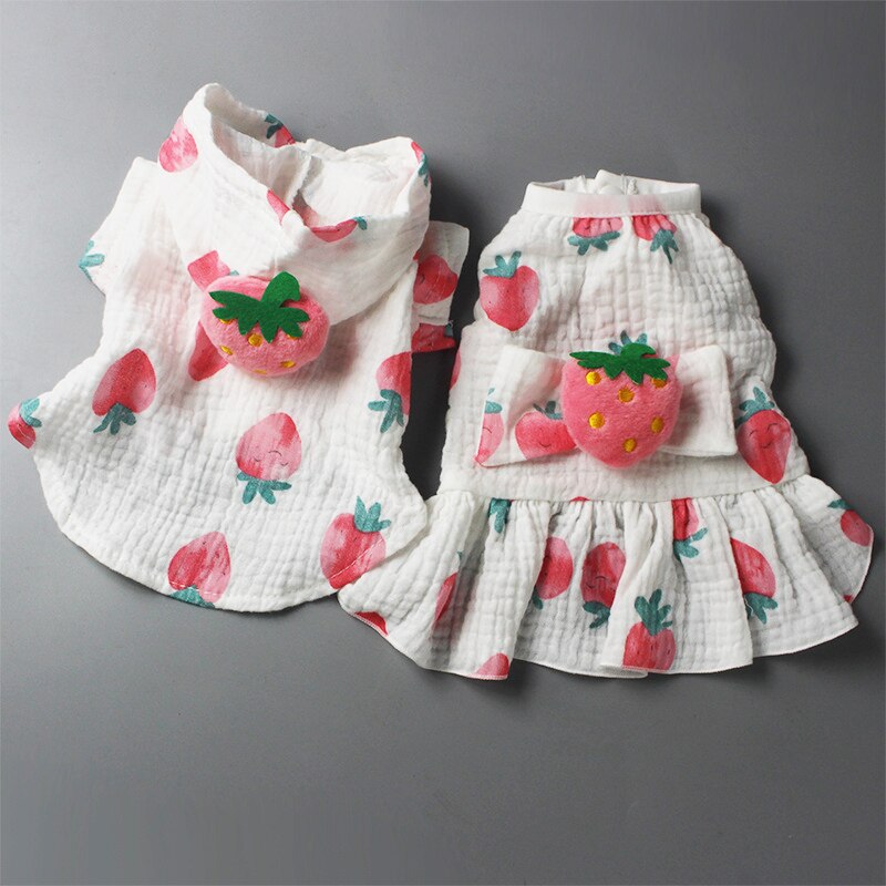Couple porter chien Costume mignon 3D fraise chien robe et T-shirt été pur coton chiot vêtements pour animaux de compagnie pour petits chiens Chihuahua