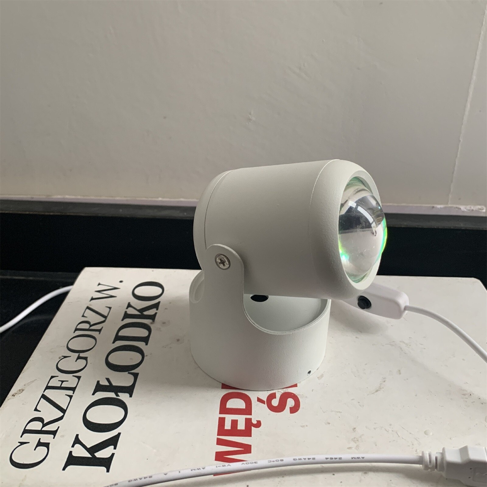 Night Light Projector LED Light 90 Degree Rotating Romantic Atmosphere Light