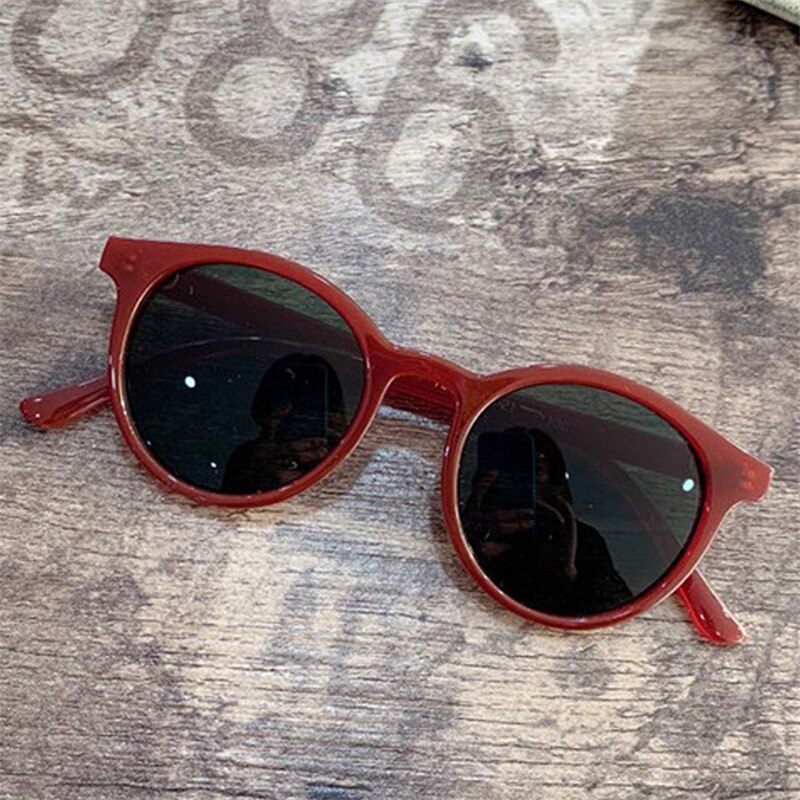 Iboode retro Runde freundlicher Sonnenbrille Jungen Mädchen UV400 Art Sonnenbrille Jahrgang Einfache freundlicher Schattierungen Brille Oculos De Sol: rot