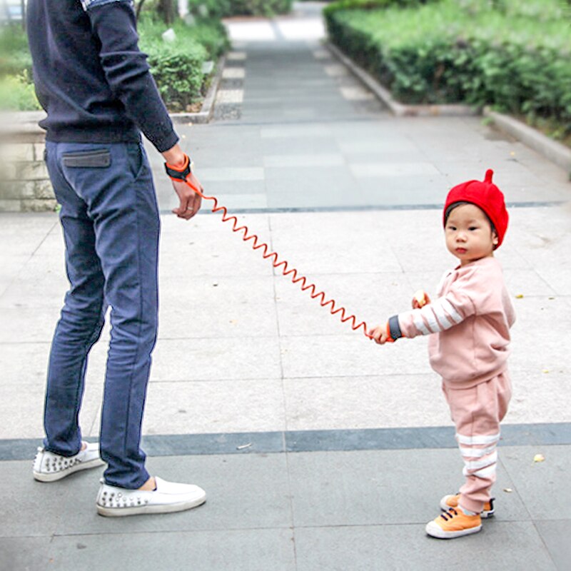 1pc småbarn baby barn säkerhetssele barn koppel anti tappat handledsbälte länk draglinor elastiskt handtag anti tappat bälte