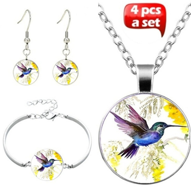 Crystalline Azuria Hart Set met Witte Zirkonia Kristallen Hanger Ketting 45 cm Oorknopjes Armband 18 cm 18 kt Witgoud Verguld