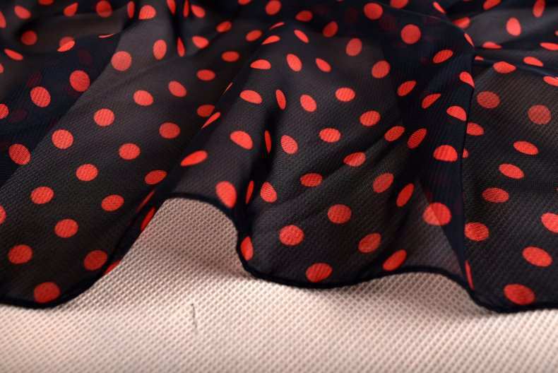 vrouwen Zijden Sjaal Vierkante Dames Sjaals en Wraps Zachte Dot Kantoor Kleine Haar Hals Hijaabs Foulard Halsdoek 70*70cm