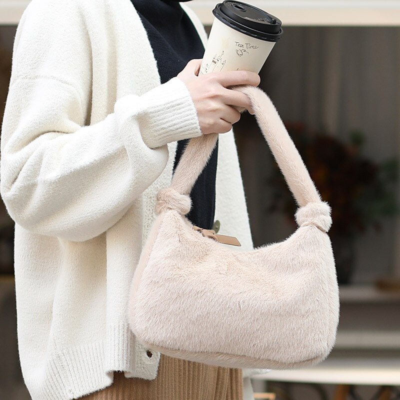 Retro Schoudertas Voor Vrouwen Trendy Winter Faux Fur Handtas Vrouwelijke Kleine Pluche Koppelingen Tassen Casual Vrouwen Hand Purse