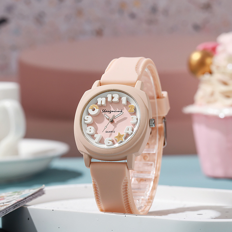 Reloj de mujer con esfera árabe 3D de , relojes cuadrados con banda de silicona de Color caramelo
