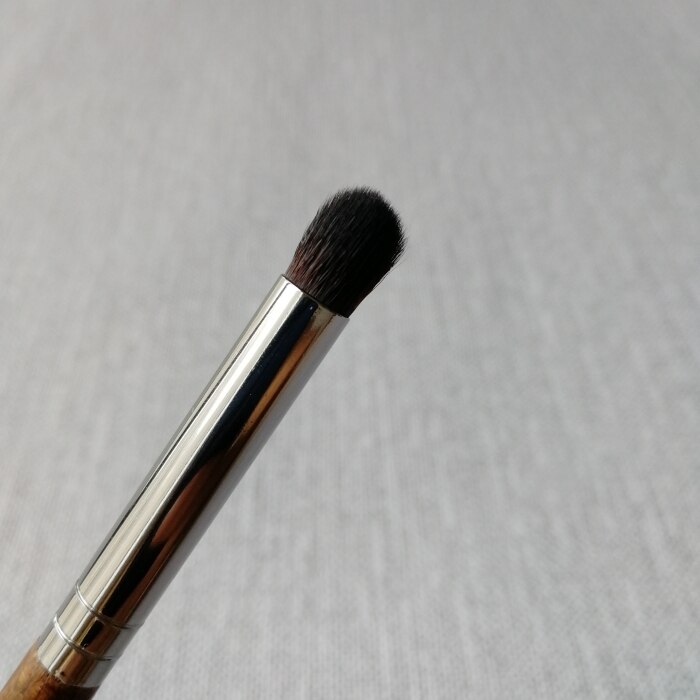 Medium Precision Eye Blender Brush #216 Rounded Eyeshadow Blending Brush Detail Eye Cosmetic Brush