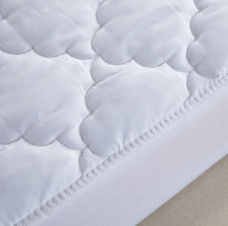 50 soft quilted elastic Mattress Protection Pad , or called White hotel mattress cover with inside soft filling
