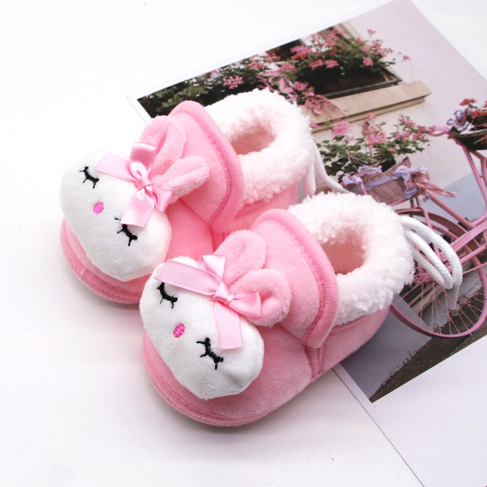2020 nova Infantil Inverno Botas de Neve Sapatos De Bebê Anti-Slip Sole Bow-knot Inverno Quente Ata Acima As Sapatilhas faux Fur Berço Sapatos Vermelhos