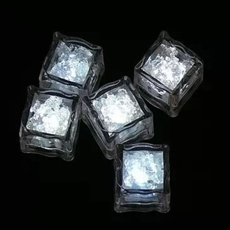 1/12pcs LED Ijsblokjes Gloeiende Partij Bal Flitslicht Lichtgevende Neon Wedding Festival Kerst Bar Wijnglas decoratie Benodigdheden: 1pcs white
