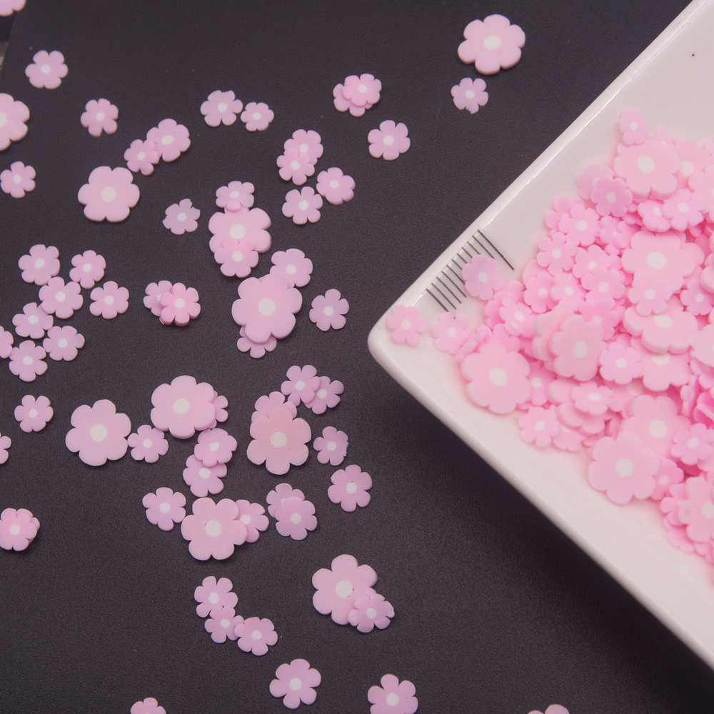 65g lyserøde blomsterformede polymer ler skiver drys til telefon dekoration, scrapbog shaker card diy slimes fyldning
