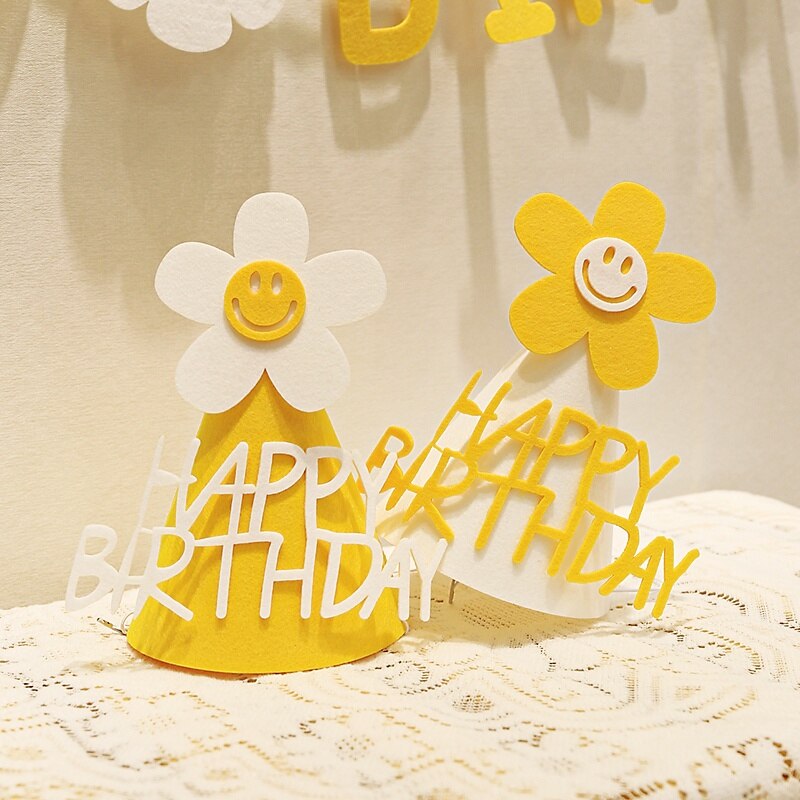 Ins barn gul blomst bursdagshatt liten tusenfryd festhatt baby shower hodeplagg hvit gratulerer med dagen smil pannebånd