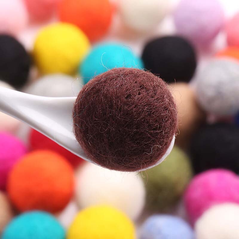 10pcs/lot Wool Felt Balls Round Wool Felt Balls DIY Home Decoration Mixed Color 20MM Pom Poms Ball Felt: color  10