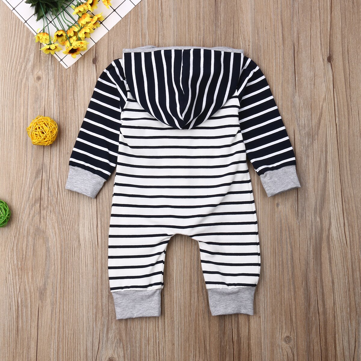 2019 Molla Del bambino di Autunno Vestiti Del bambino Del bambino Del Capretto Del bambino Ragazzi A Righe con Cappuccio Pagliaccetto Tuta con Cappuccio Vestiti Tasca patchwork Abiti