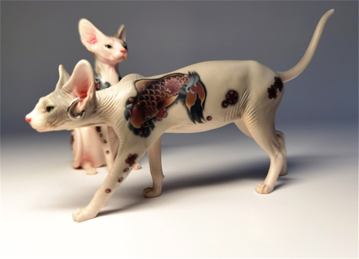 JxK 1:6 Scale Tattoo Canadian Hairless Cat Pet Sphynx Healing Figure Felidae Animal Collector Toy Resin Desktop Decoration: JXK026B