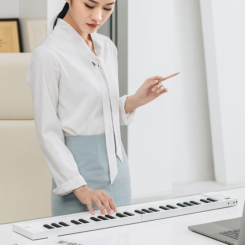 Portable Hand-Rolled Piano 49 Keys Folding Keyboard Support Headphone Output Electronic Piano for Beginner Student