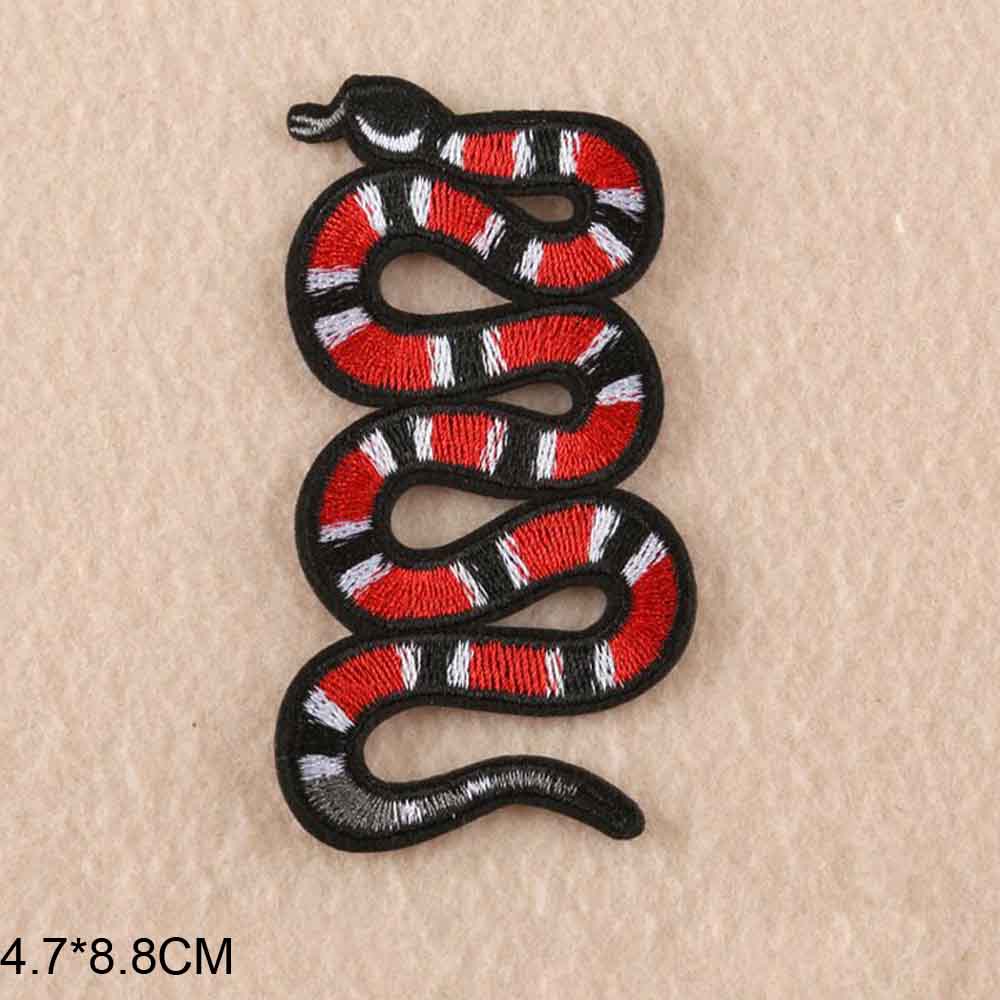 Animal Red Snake Ijzer Op Geborduurde Kleding Patches Voor Kleding Muziek Band Stickers Kledingstuk