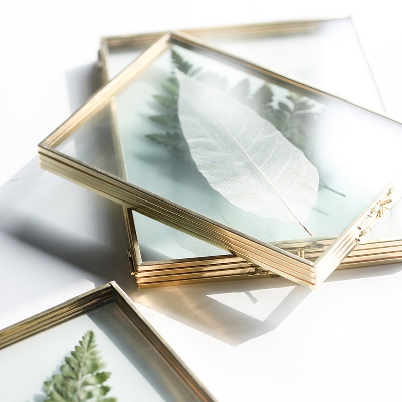Folded Double-Sided Glass Metal Photo Frame, Botanical Specimen Holder, Electroplated Gold-Covered Display Stand