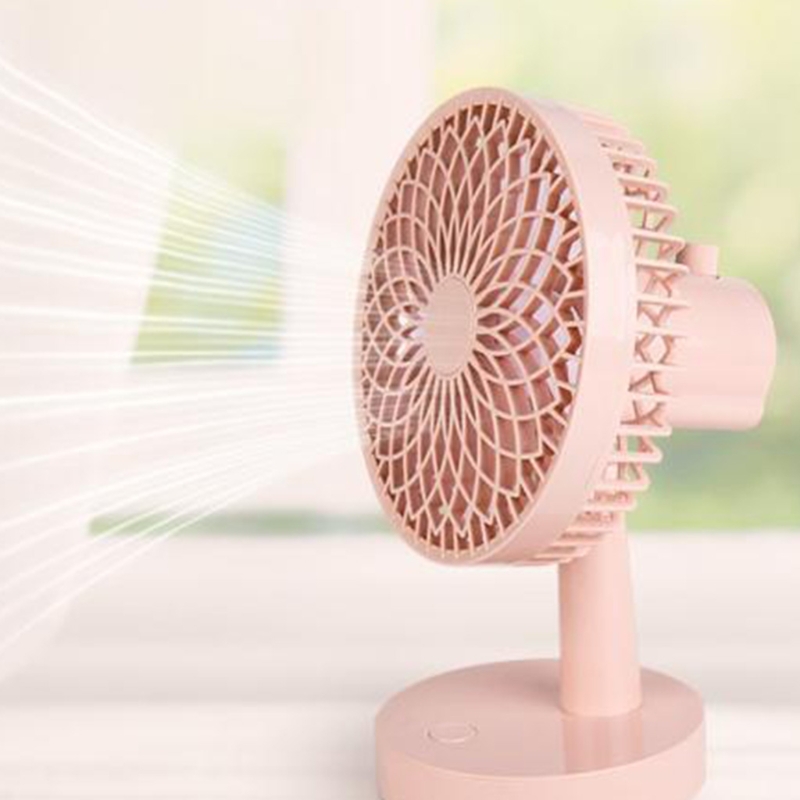 A USB Desktop Oscillating Fan 90° Rotating, 3-speed Strong Airflow, 1200mAh Battery, Quiet Operation, Suitable For Home Office