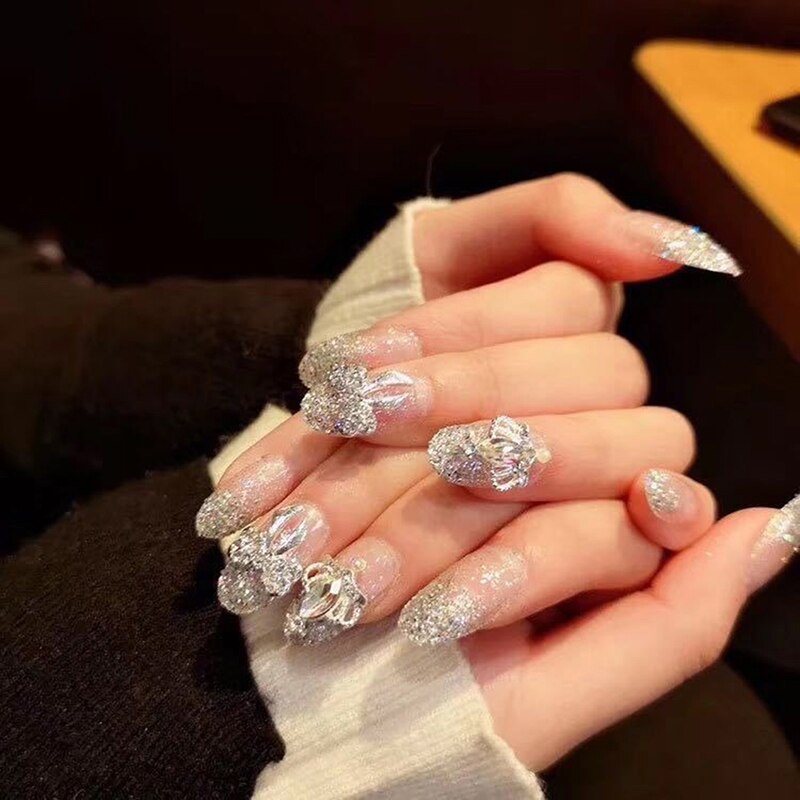 Faux ongles de Luxe brillants avec strass pour mariage, 24 pièces, paillettes transparentes, couronne de gemmes, conçus, carrés, courts