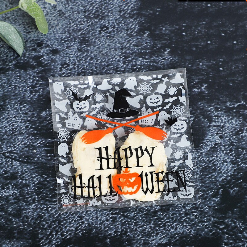50/100 kpl halloween karkkipussi keksipusseja keksejä välipala muovipakkauspusseja halloween-juhlien sisustustarvikkeita: G / 100pc