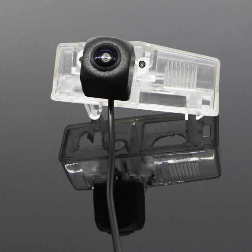 rear view camera For Toyota RAV4 XA40 Night Vision Reverse camera Waterproof RCA