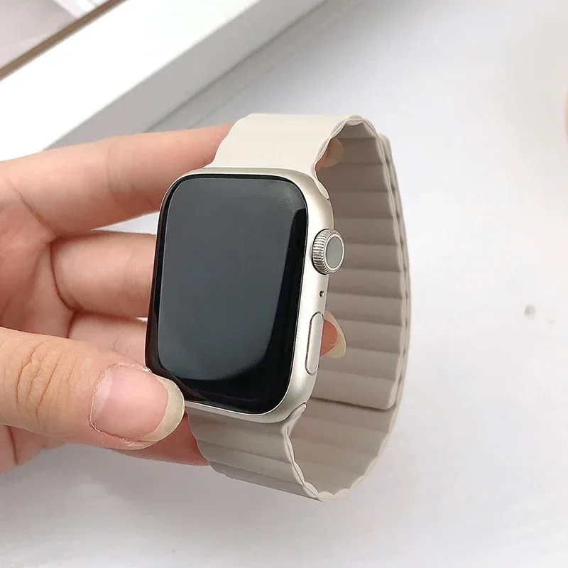Magnetisk rem til apple watch series 7 band 45mm 41mm silikone urrem iwatch series  s 3 5 4 6 se 38mm 40mm 42mm 44mm