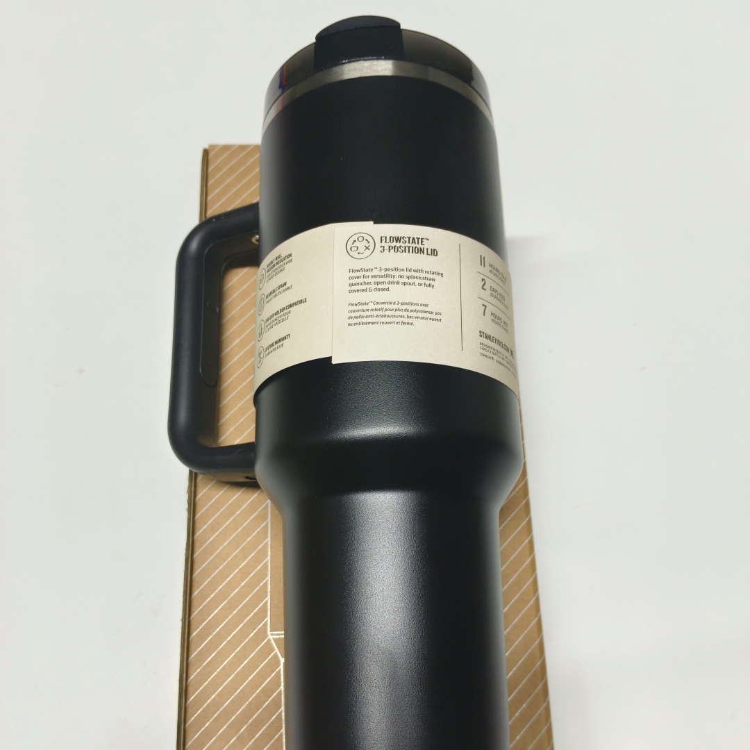 Sombrero de paja con mango 2025, Copa de automóvil aislada, acero inoxidable 40oz, Copa de viaje de crema de doble capa: YELLOW