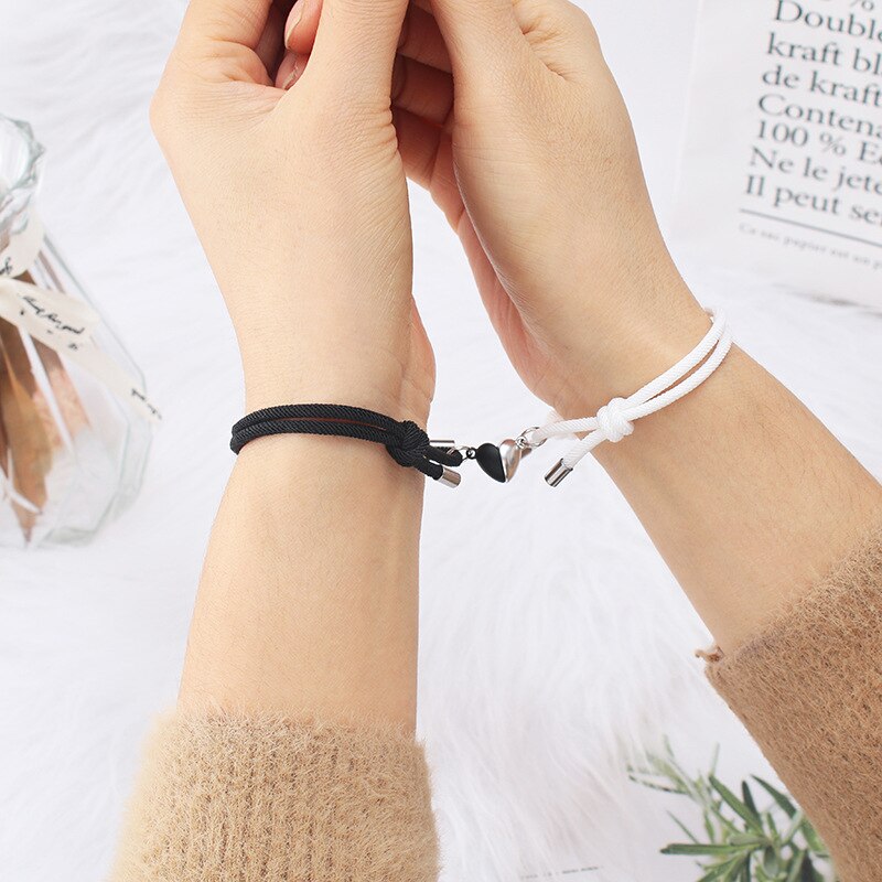 Pulsera magnética con abalorios para parejas, brazalete de amor de larga distancia, con piedras de deseos