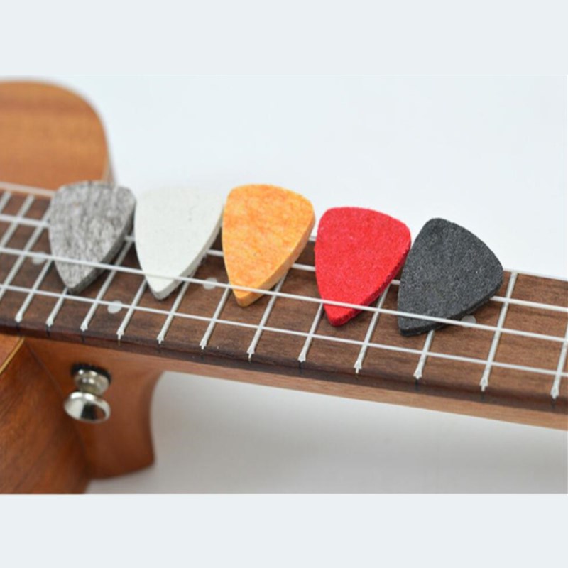 5 teile/los Ukulele wählen Bunte Weiche Filz Plektrum Vermittler Spezielle-förmigen Filz Pad wählt Gitarre Musical Instrument Zubehör