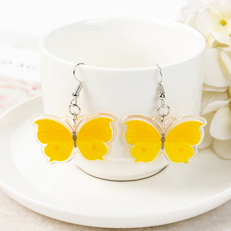 1 paire de boucles d'oreilles papillon mignon pour femme, dégradé acrylique, papillon coloré, goutte d'eau, d'anniversaire pour fille: Estampage à chaud