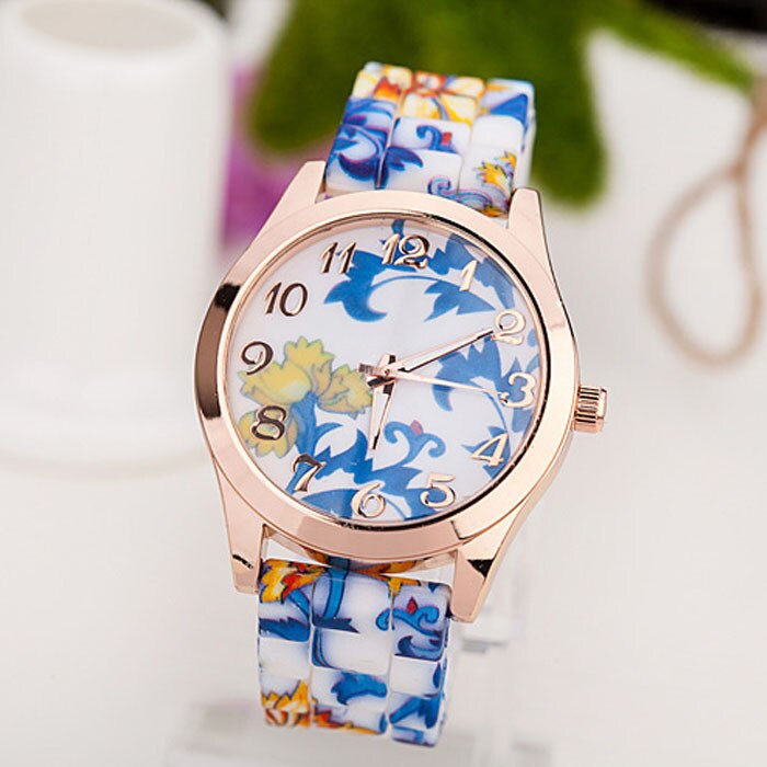 Mode Quartz Horloge Vrouwen Vogue Rose Bloemenprint Siliconen Horloges Dames Jelly Gel Sport Horloges Voor Vrouwen Mannen Meisjes # zer