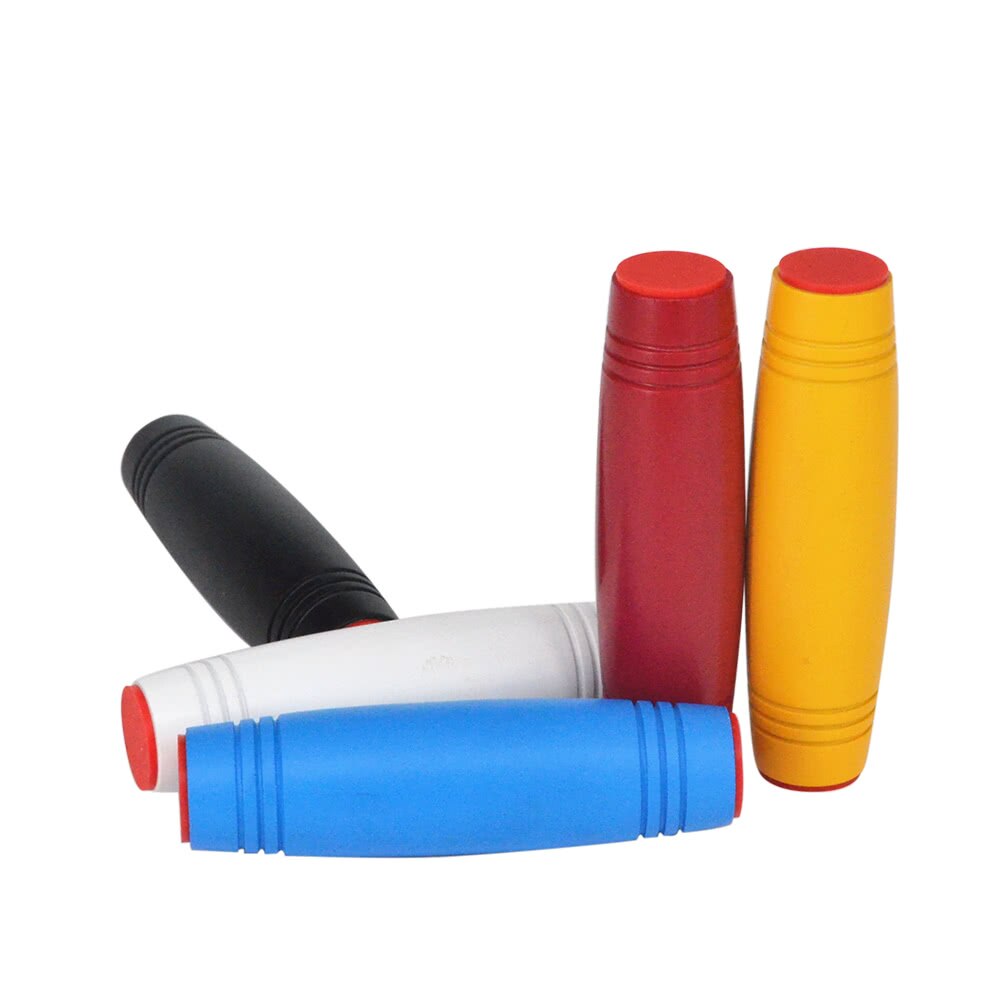Draagbare houten verbazingwekkende bureau speelgoed leuk mokuru dimensionale zijwaartse flip speelgoed loslaten angst aandacht stress volwassenen edc fidget spinner