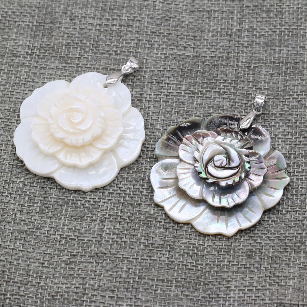 Natural Shell Flower Pendant Shell Pendant for Making Women DIY Neckalce Exquisite Size 47x47mm