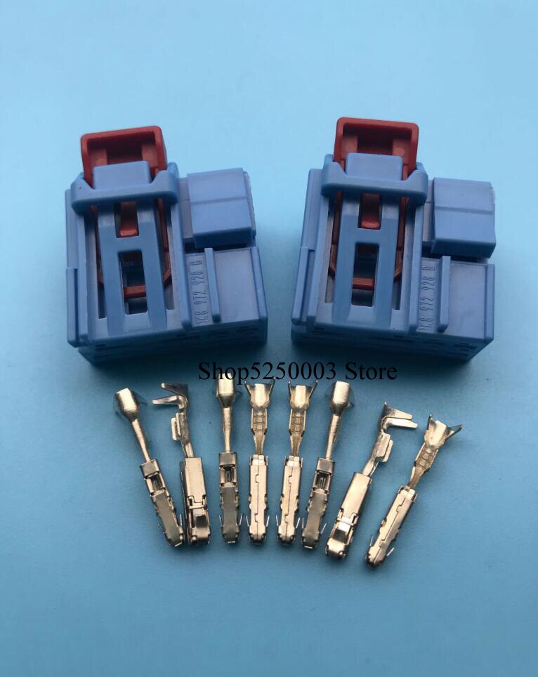 8 pin connector 1K8 972 928 B For rear taillight plug rear brake light plug Waterproof taillight pl ug with and without wires: 2 connector