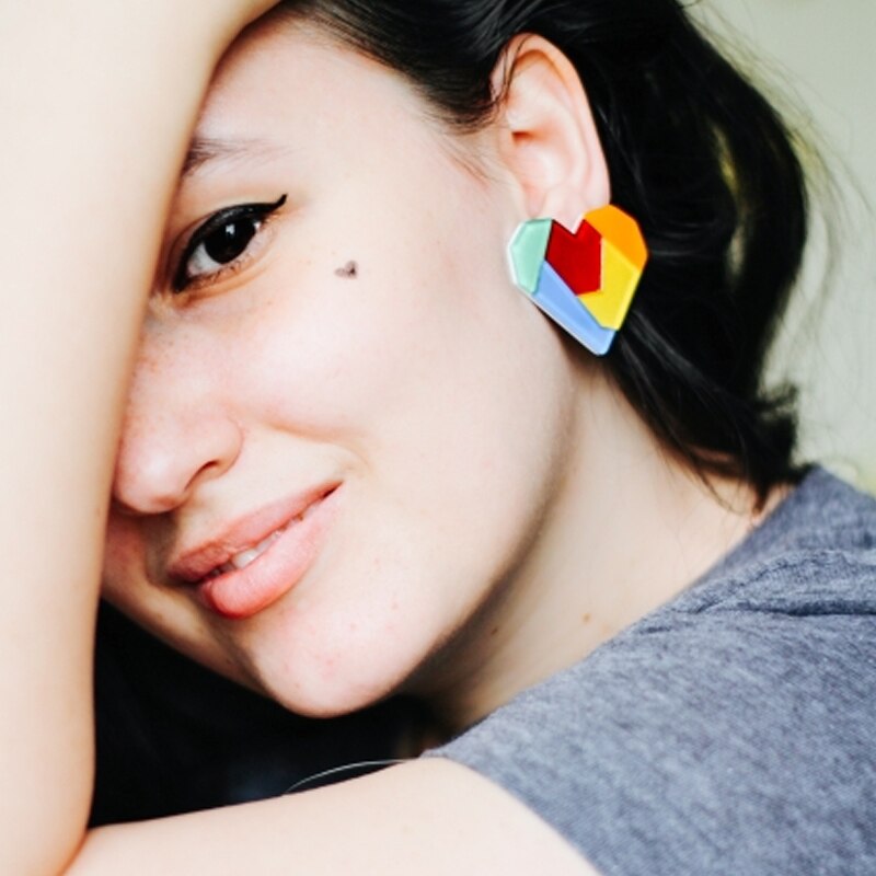AMORCOME Arco Iris colorido pendientes de corazón de amor colgante de corazón, pendientes para las mujeres de joyas de Brincos