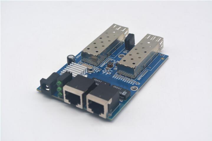2 Giga SFP e 2 1000Mbps Tx Porta interruttore in Fibra media convertitore bordo del PWB