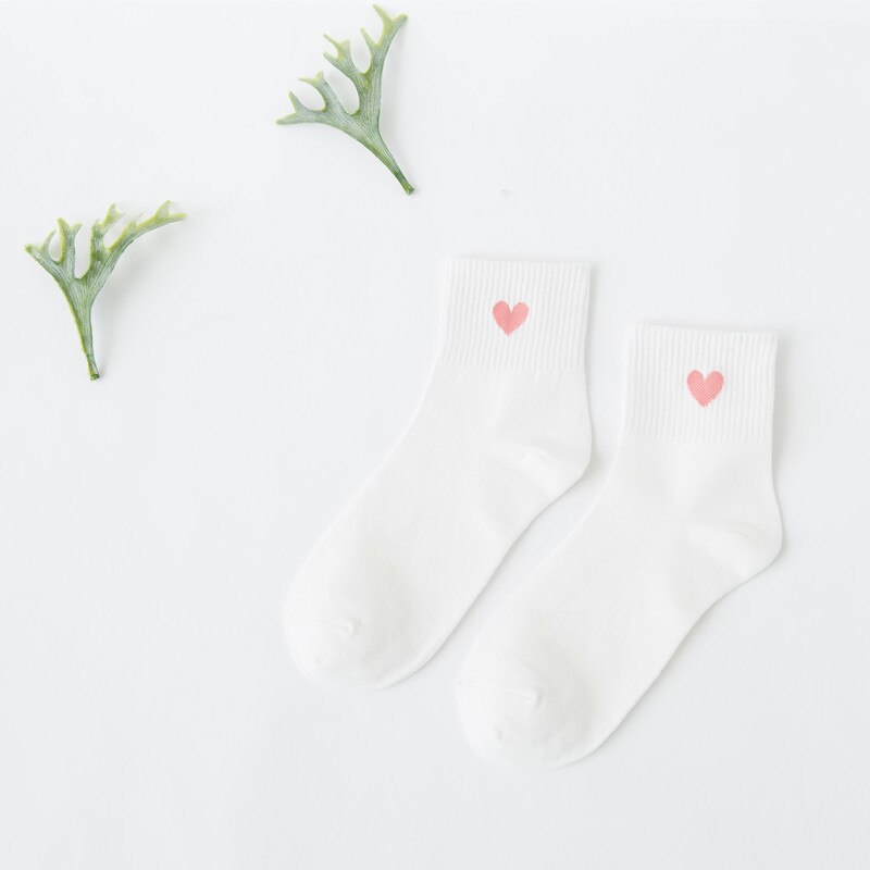 Japanese Women Socks Cotton Novelty Love Heart Pattern Cute Socks Ladies Hiphop Sports Cool Socks Harajuku Accessories: middle pink heart