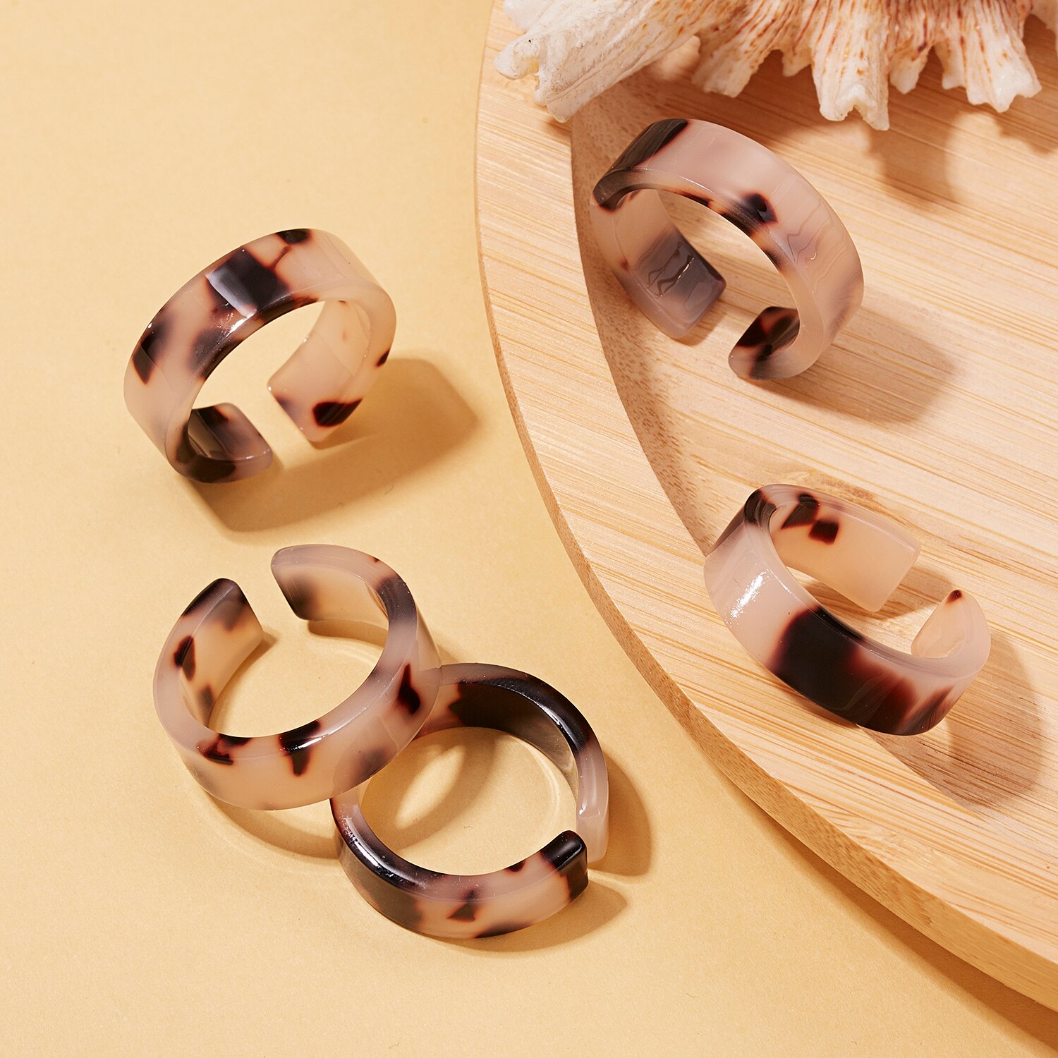Stile coreano 5 pezzi Set anello Versatile adorabile per le donne fascino ragazza moda anelli in resina accessori per gioielli con stampa leopardo all&#39;ingrosso