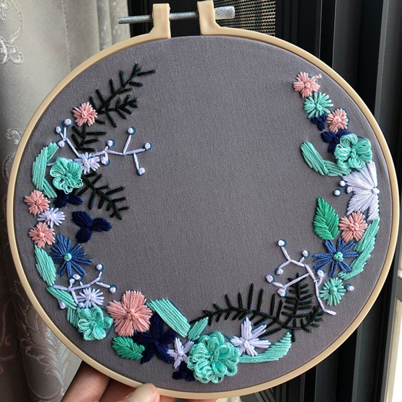 DIY Handmade Embroidery Starter Kit With Bamboo Embroidery Hoop Chinese Style Su Xiu Fairy Flower Pattern Cross Stitch Kit: A4