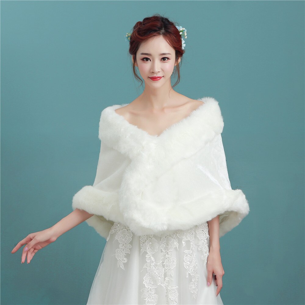 Winter Faux Fur Warm Bridal Wraps Beautiful Boleros Bridal Jacket Wedding Accessories
