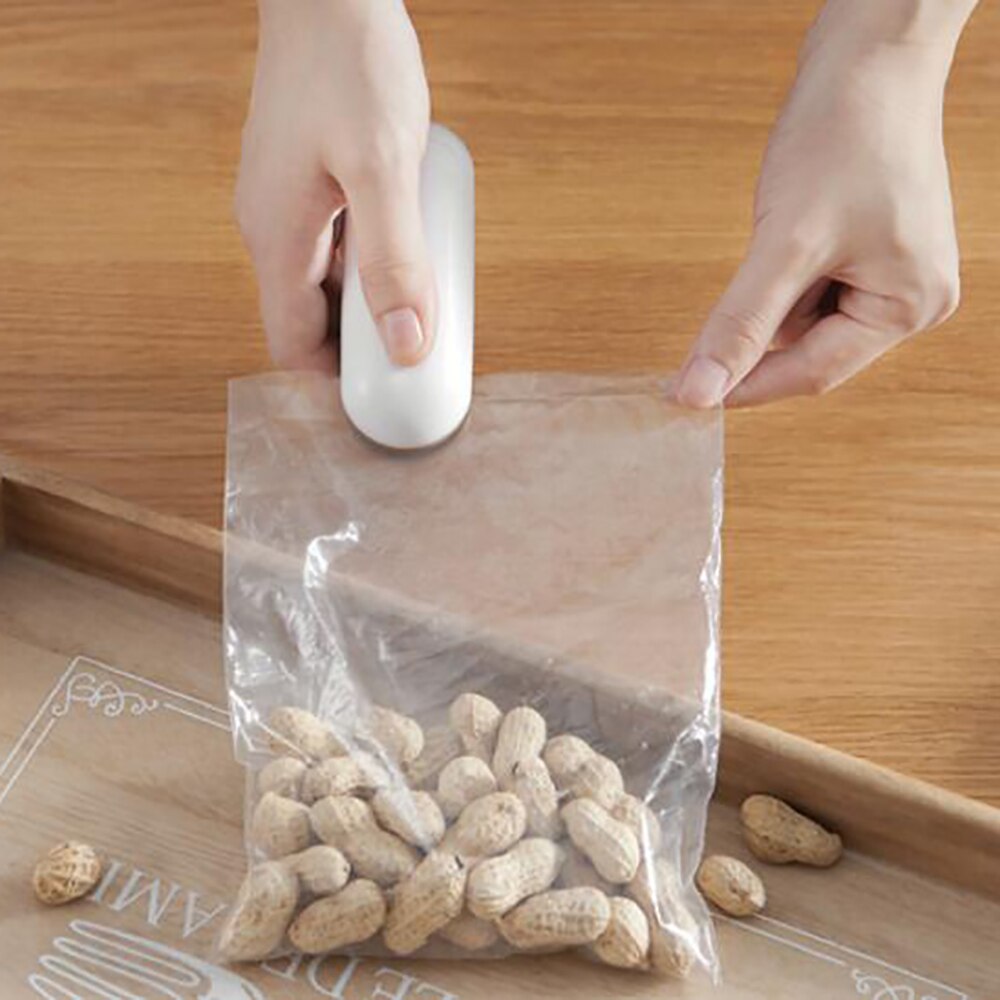 1pcs Mini Portable Heat Sealer 2 In 1 Handheld Cutter Hand Held Portable Chip Saver For Plastic Bags Food Storage Resealer 2