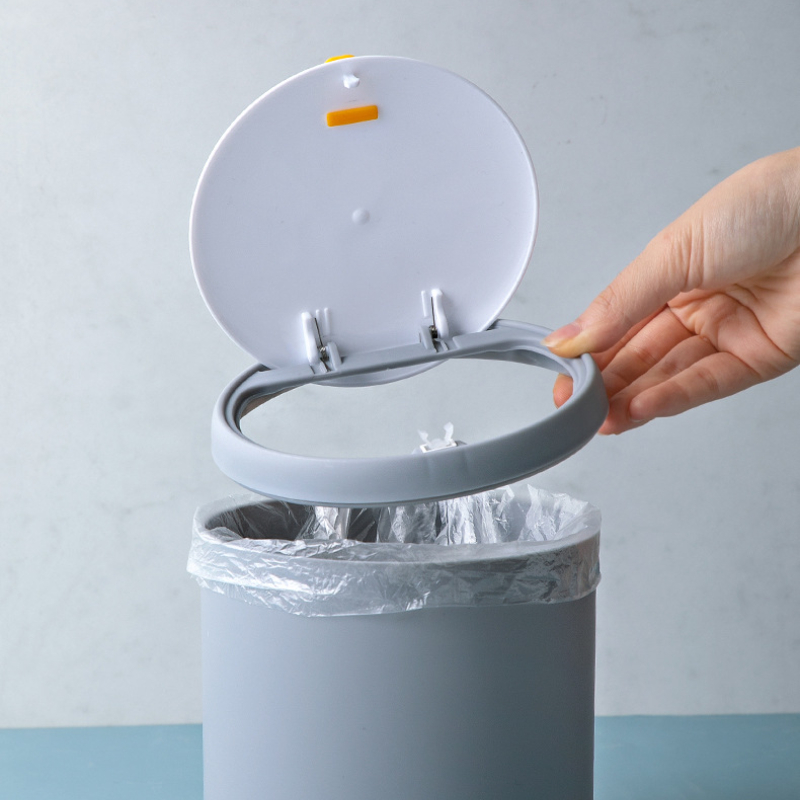 Mini cubo de basura de escritorio, cesta de basura de plástico para mesa del hogar, suministros de oficina, caja de barril de artículos diversos