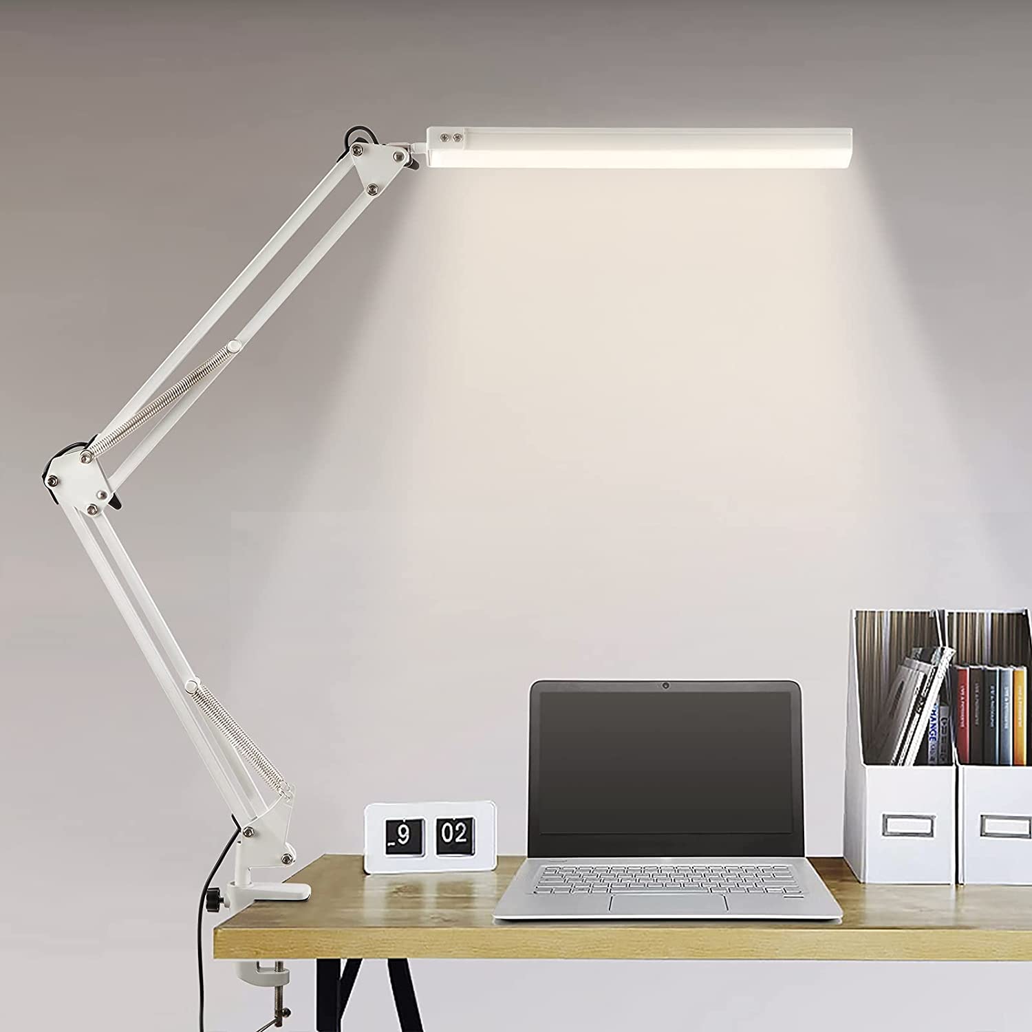 Led-bordslampe med klemme , 10w -sving-arm-bordslampe, iøjnefaldende dæmpbar skrivebordslampe med 10 lysstyrkeniveauer , 3 lystilstande: Hvid