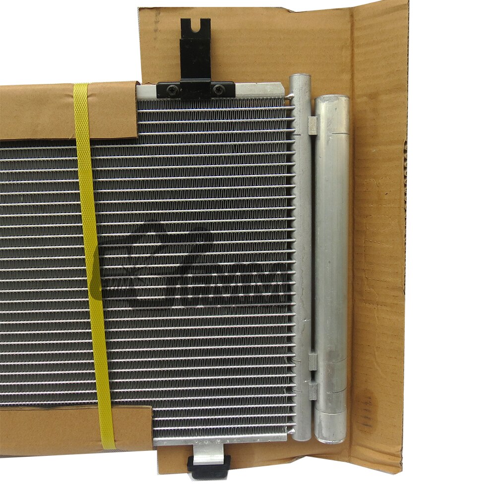 Condenseur à courant alternatif de compresseur de voiture pour Suzuki Swift 95310-62J10 95310-63J00