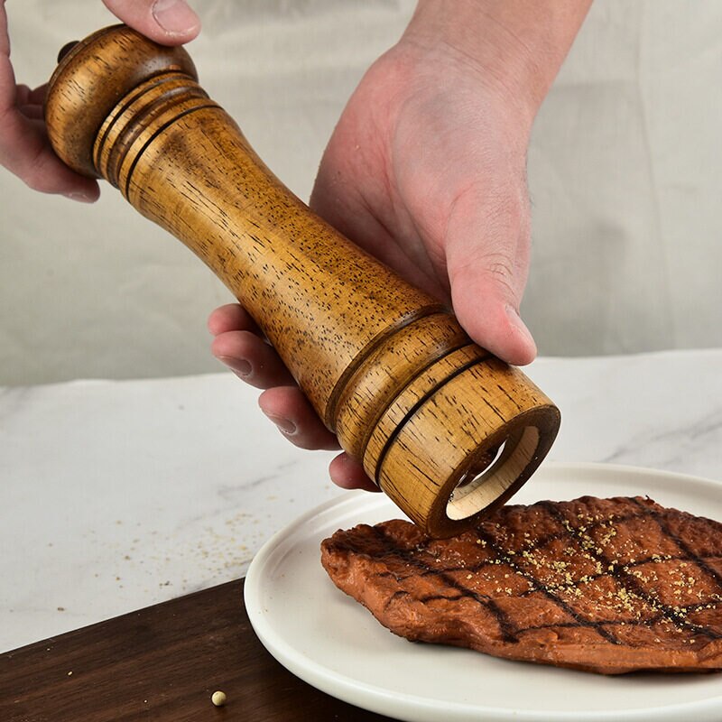 Natural Oak Wood Pepper Spice Mill Grinder Handheld Seasoning Mills Grinder Spice Milling Machine Adjustable Wood Pepper Shakers