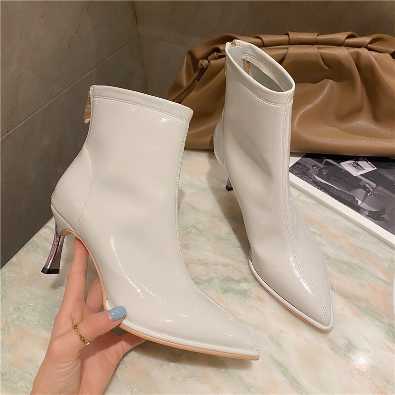 Dam lackkängor 6cm vita låga tunna höga klackar korta strumpor stövlar utomhus chelsea boots bota feminina: Vit / 7.5