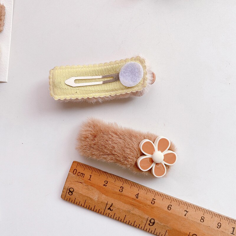 2 Stuks Faux Fur Baby Haar Clips Voor Meisjes Haarspelden Leuke Ster Hart Beer Kids Hair Pin Accessoires Baby Barrette hoofddeksels