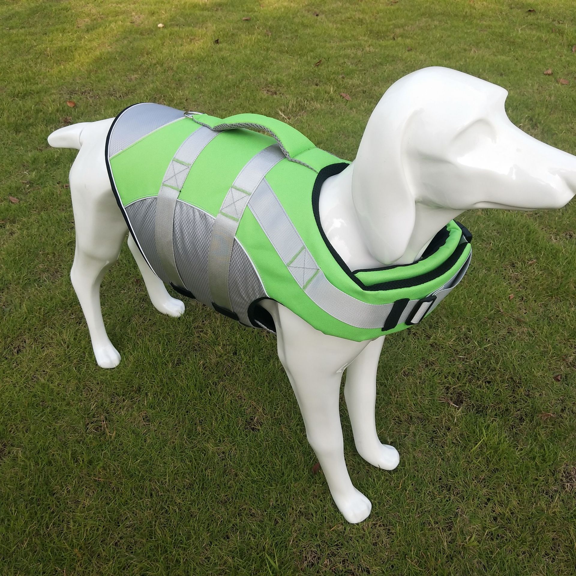 Qqqpet lemmikkiliivit ison koiran pelastusliivi vaatteet labradorinnoutaja koira surffaa uimaliivit kelluva puku turva s-xl: L / Vihreä
